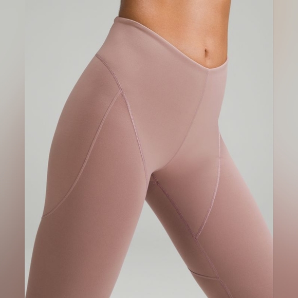Lululemon LAB nulu leggings 😍 - Picture 3 of 15